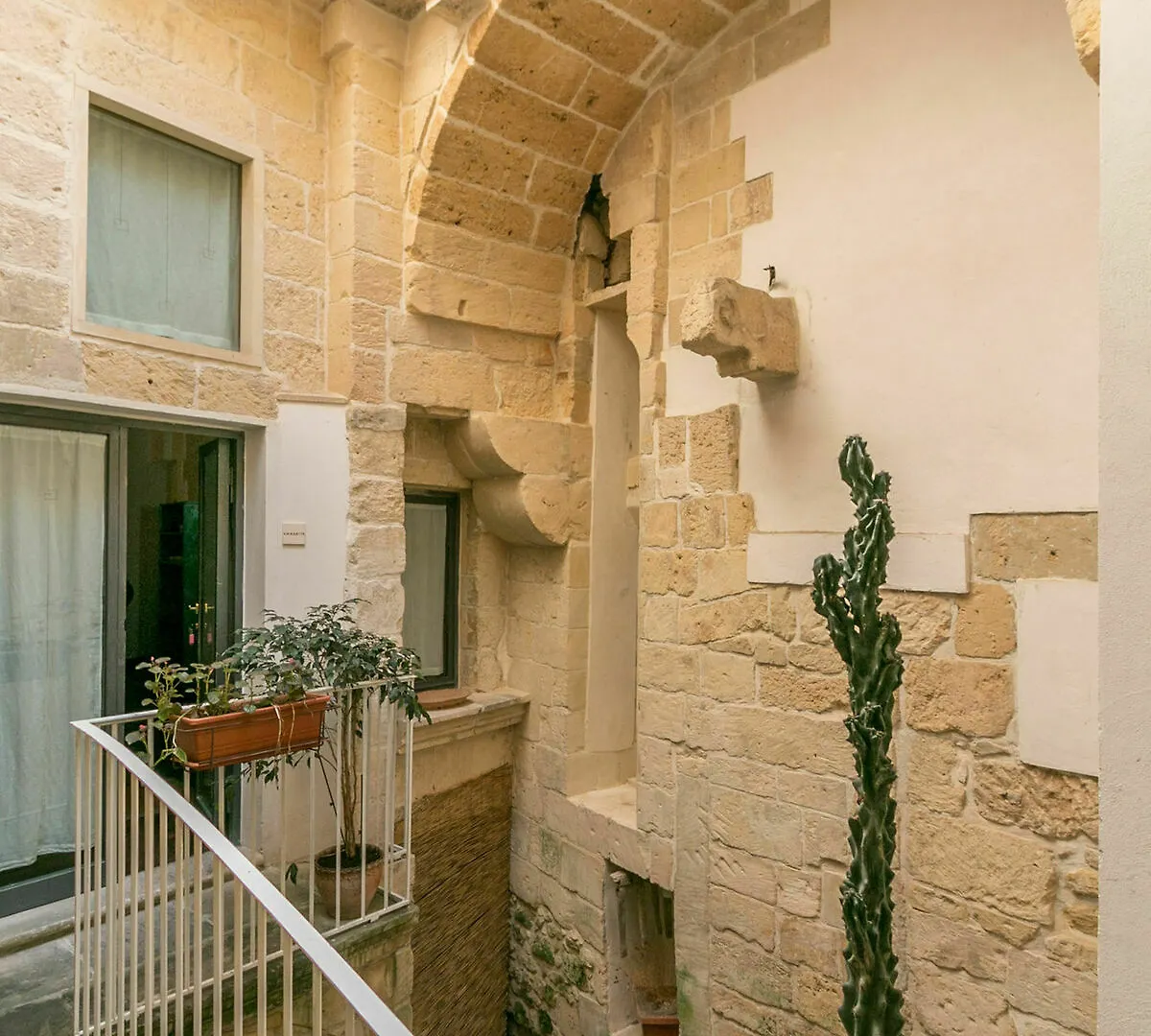 Chiesa Greca B&B Suites 莱切