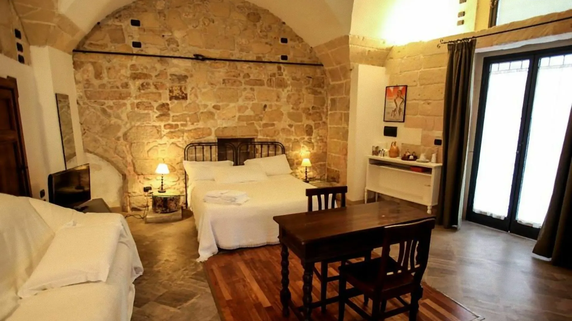 Chiesa Greca B&B Suites 레체 4*,  이탈리아