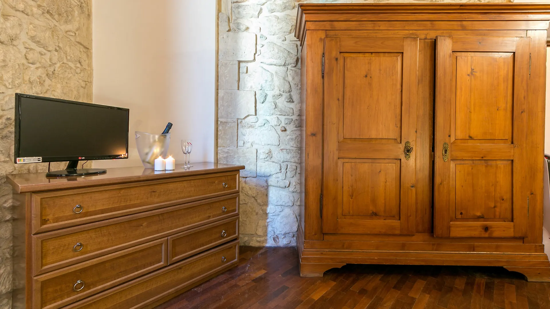 **** 호텔 Chiesa Greca B&B Suites 레체 이탈리아